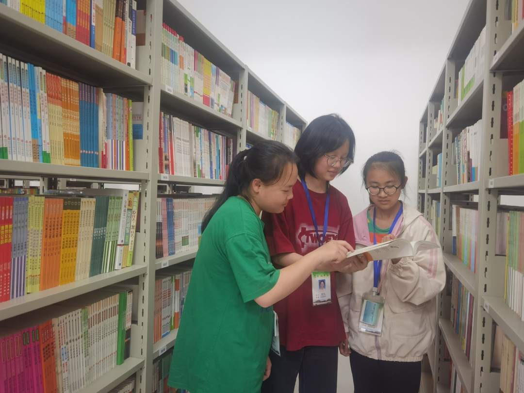 讀一本好書5.jpg
