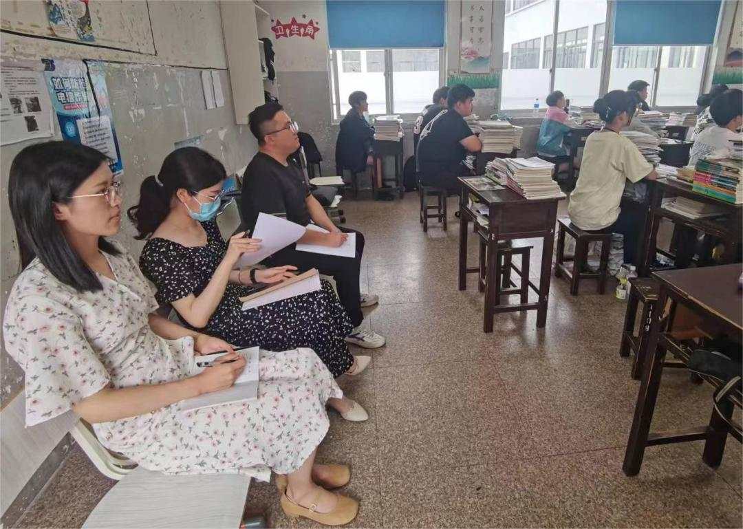 調(diào)研照片3.jpg