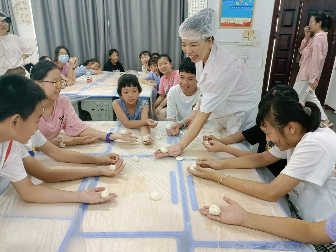 鹿山小學(xué) 傳統(tǒng)美食 (8).jpg