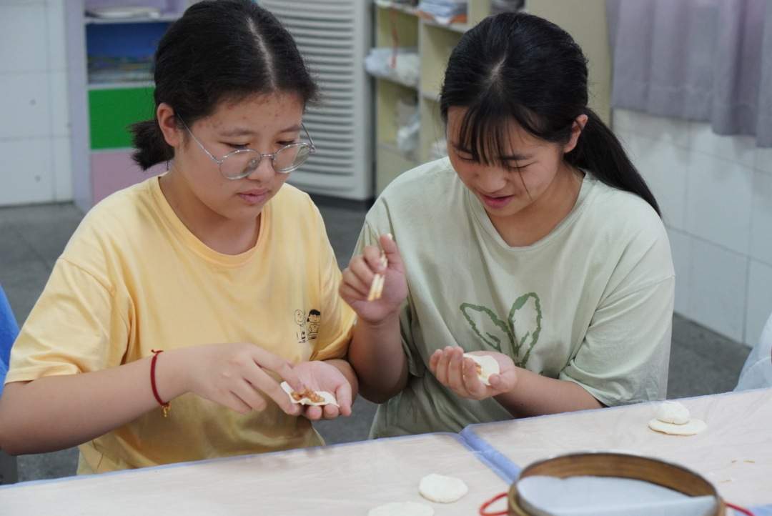 鹿山小學(xué) 傳統(tǒng)美食 (11).jpg